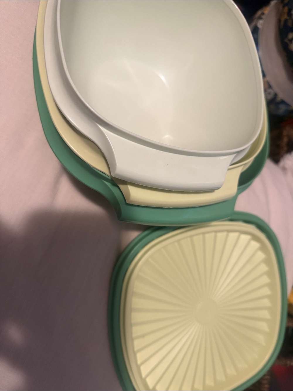 Stackable heritage Tupperware set Serving Bowls - incomplete